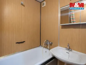 Prodej bytu 3+1, Praha - Vinoř, Uherská, 70 m2