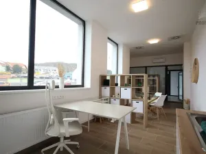 Pronájem obchodního prostoru, Kuřim, Tyršova, 31 m2