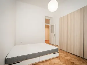 Pronájem bytu 3+1, Praha - Vinohrady, Mánesova, 90 m2