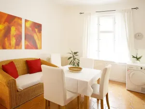 Pronájem bytu 4+1, Praha - Nové Město, Biskupská, 132 m2