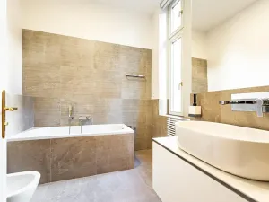 Pronájem bytu 3+1, Praha - Nové Město, Bolzanova, 93 m2