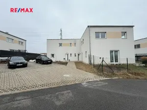 Pronájem bytu 4+kk, Králův Dvůr, Na Vinohradech, 95 m2