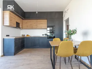 Prodej bytu 3+kk, Kolín, Pražská, 86 m2