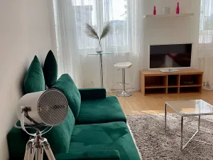 Prodej bytu 1+1, Praha, U plynárny, 37 m2