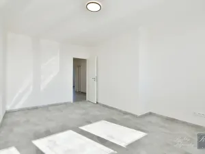 Prodej bytu 4+1, Praha - Čimice, Strážnická, 103 m2