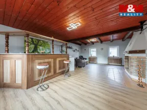 Prodej rodinného domu, Klášterec nad Ohří - Klášterecká Jeseň, 265 m2