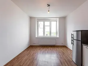 Pronájem bytu 2+kk, Praha - Holešovice, Malá Plynární, 51 m2