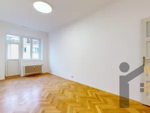 Pronájem bytu 2+1, Praha - Smíchov, Moulíkova, 79 m2