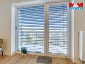 Pronájem bytu 1+kk, Plzeň - Skvrňany, Františka Kováříka, 46 m2