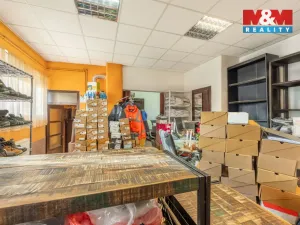 Prodej obchodního prostoru, Kladno - Švermov, Velvarská, 87 m2