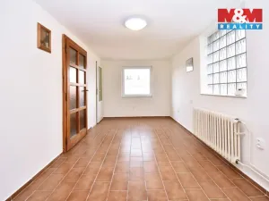 Prodej rodinného domu, Libiš, 300 m2