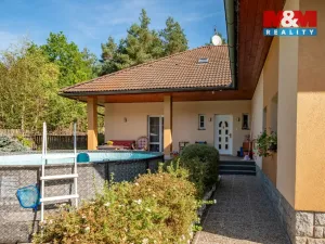 Prodej rodinného domu, Hajany, 285 m2