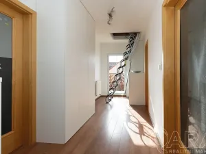 Prodej rodinného domu, Dolní Břežany, K Písnici, 98 m2