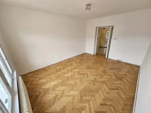 Pronájem bytu 2+kk, Praha - Vršovice, Krymská, 58 m2