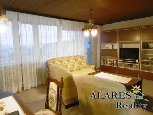 Pronájem bytu 3+kk, Praha - Prosek, Pískovcová, 70 m2