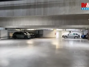 Pronájem garáže, Nupaky, Komerční, 420 m2