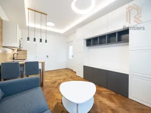Pronájem bytu 1+kk, Praha - Střešovice, Myslbekova, 30 m2
