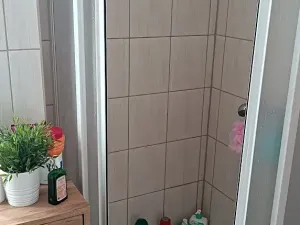 Pronájem bytu 1+1, Praha - Kobylisy, Bořanovická, 32 m2