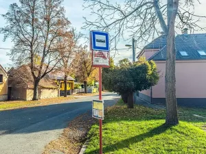 Prodej pozemku pro bydlení, Klobuky, 1442 m2