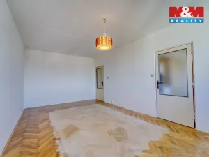 Prodej bytu 2+1, Karlovy Vary - Doubí, Modenská, 60 m2