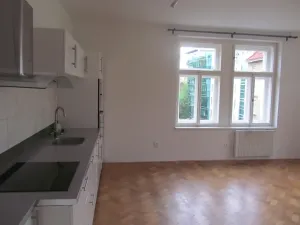 Pronájem bytu 3+kk, Praha - Žižkov, Hájkova, 80 m2