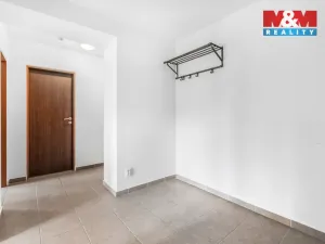 Prodej činžovního domu, Milovice, Topolová, 3337 m2