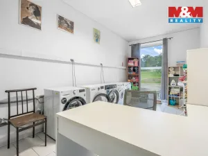 Prodej činžovního domu, Milovice, Topolová, 3337 m2