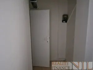 Pronájem obchodního prostoru, Plzeň, Na Roudné, 76 m2