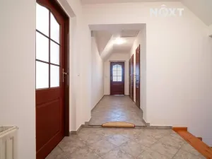 Prodej rodinného domu, Jindřichův Hradec, 197 m2