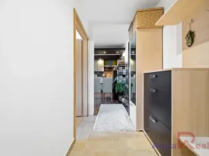 Prodej bytu 3+kk, Ostrov, Vančurova, 70 m2