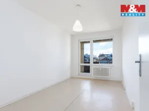 Prodej bytu 3+1, Opava - Předměstí, Skřivánčí, 67 m2