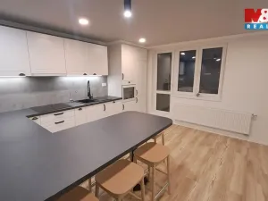 Prodej bytu 4+kk, Kyjov, Lidická, 83 m2