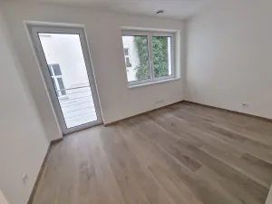 Pronájem atypického bytu, Praha - Nusle, Oldřichova, 94 m2