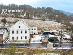 Prodej výrobních prostor, Malé Březno, 670 m2