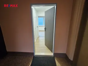 Pronájem bytu 1+kk, Kladno, V Bažantnici, 33 m2