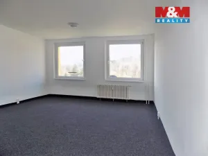 Prodej bytu 1+kk, Ústí nad Labem - Krásné Březno, V Oblouku, 31 m2