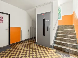 Prodej bytu 3+1, Studená, Komenského, 74 m2