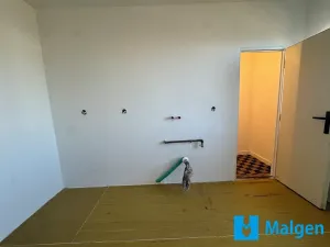 Prodej bytu 3+1, Ostrava, Srbská, 75 m2