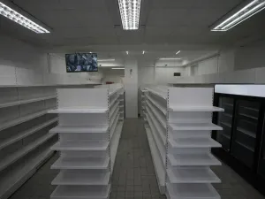 Pronájem obchodního prostoru, Praha - Holešovice, Ortenovo náměstí, 74 m2