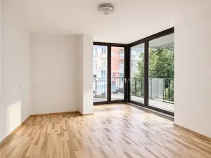 Prodej bytu 2+kk, Praha - Žižkov, Ke kapslovně, 58 m2