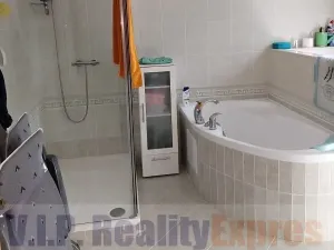 Prodej vily, Popovičky, 340 m2