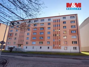 Prodej bytu 1+1, Karlovy Vary, Krymská, 37 m2