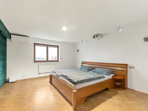 Prodej rodinného domu, Praha, Sklenská, 200 m2