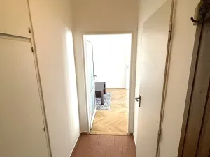 Pronájem bytu 2+kk, Praha - Vinohrady, Pod Rapidem, 47 m2