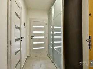 Pronájem bytu 1+kk, Chlumec, Stradovská, 32 m2