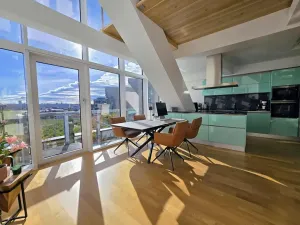 Prodej atypického bytu, Praha - Smíchov, Kobrova, 134 m2