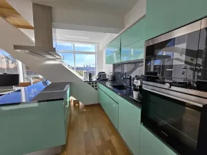 Prodej atypického bytu, Praha - Smíchov, Kobrova, 134 m2