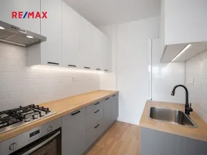 Prodej bytu 3+kk, Praha - Nusle, Zdaru, 64 m2