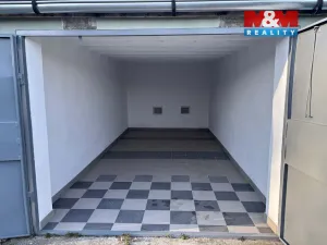 Pronájem garáže, Pardubice - Popkovice, 18 m2