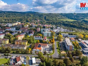 Pronájem bytu 2+kk, Mariánské Lázně - Úšovice, Kubelíkova, 47 m2